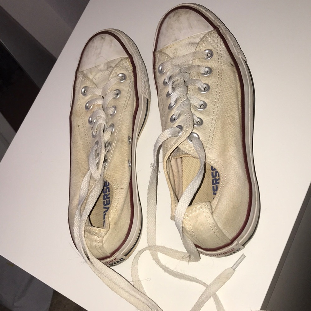 White low top converse